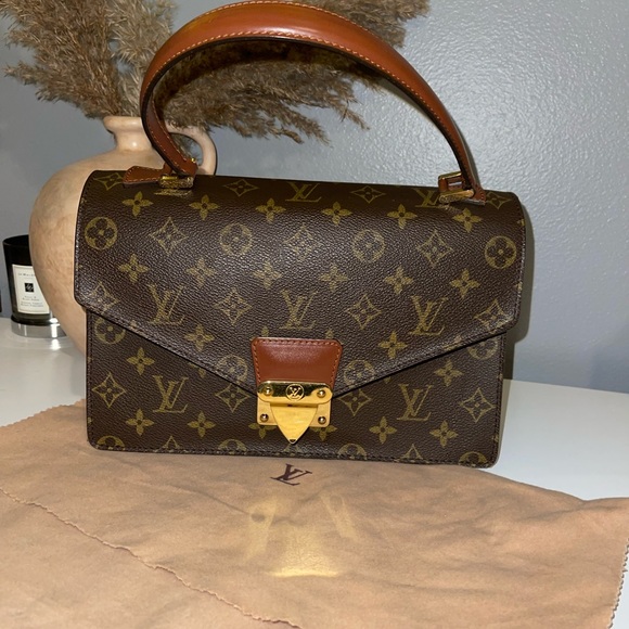 Louis Vuitton vintage bag. - Picture 8 of 8